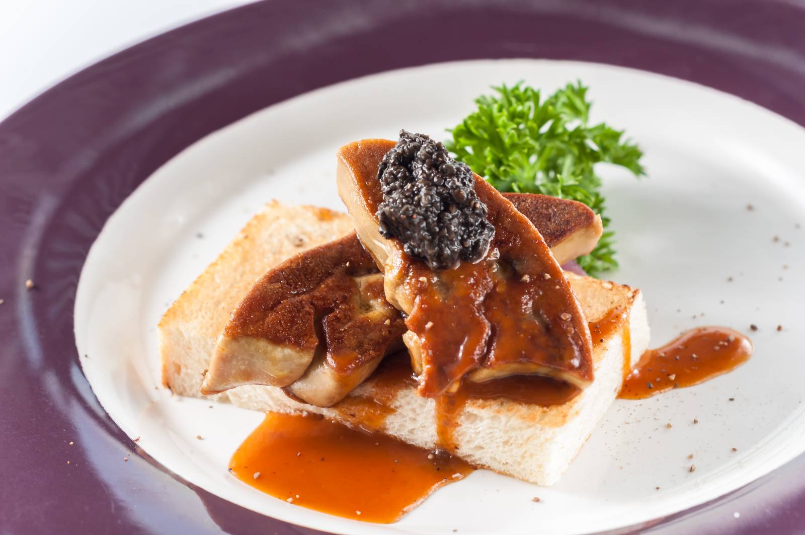 Foie gras se salsou z jiker